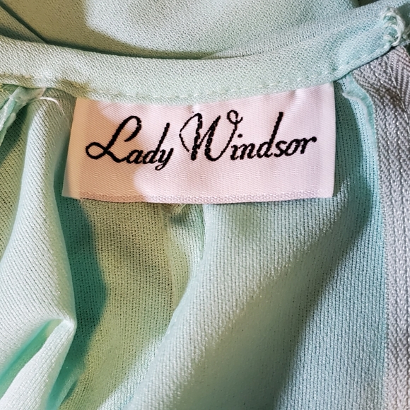 70s Lady Windsor Belt Dress - Picture 9 of 15